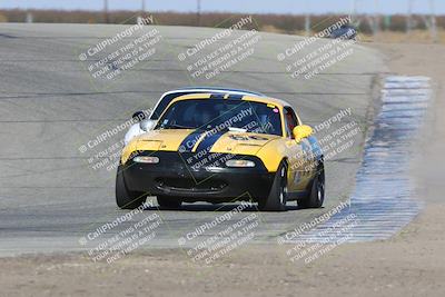 media/Nov-16-2024-CalClub SCCA (Sat) [[641f3b2761]]/Group 1/Race (Outside Grapevine)/